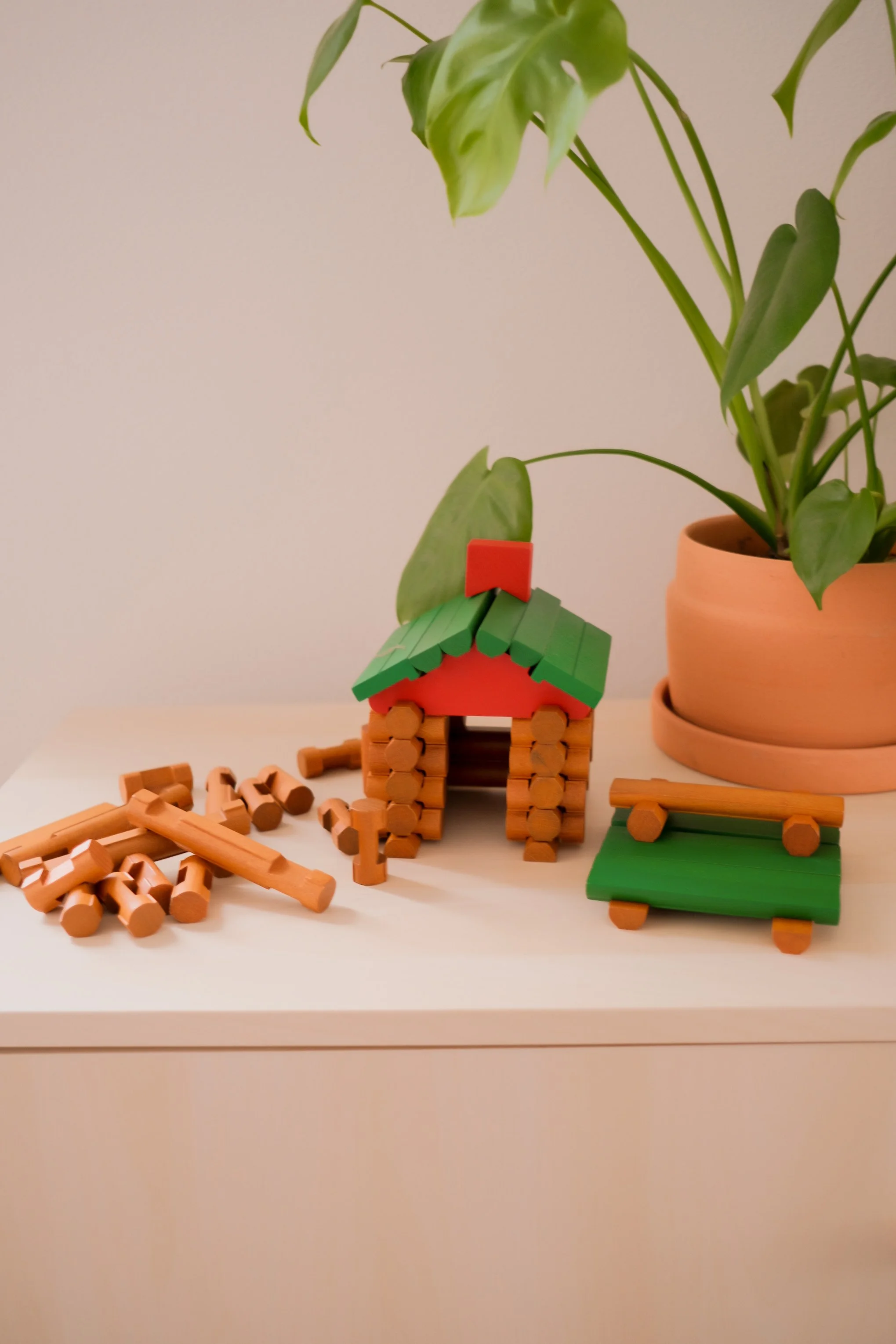 Lincoln Logs