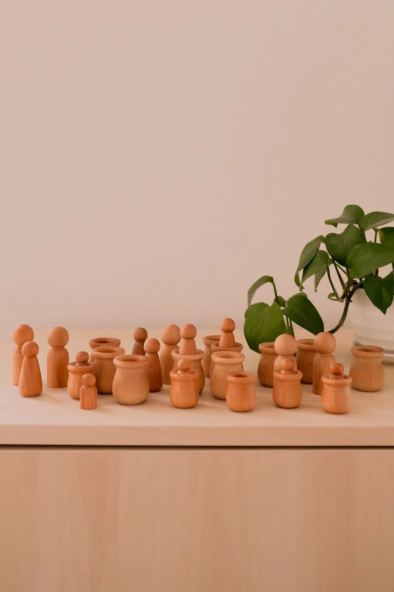Pegs & Pots